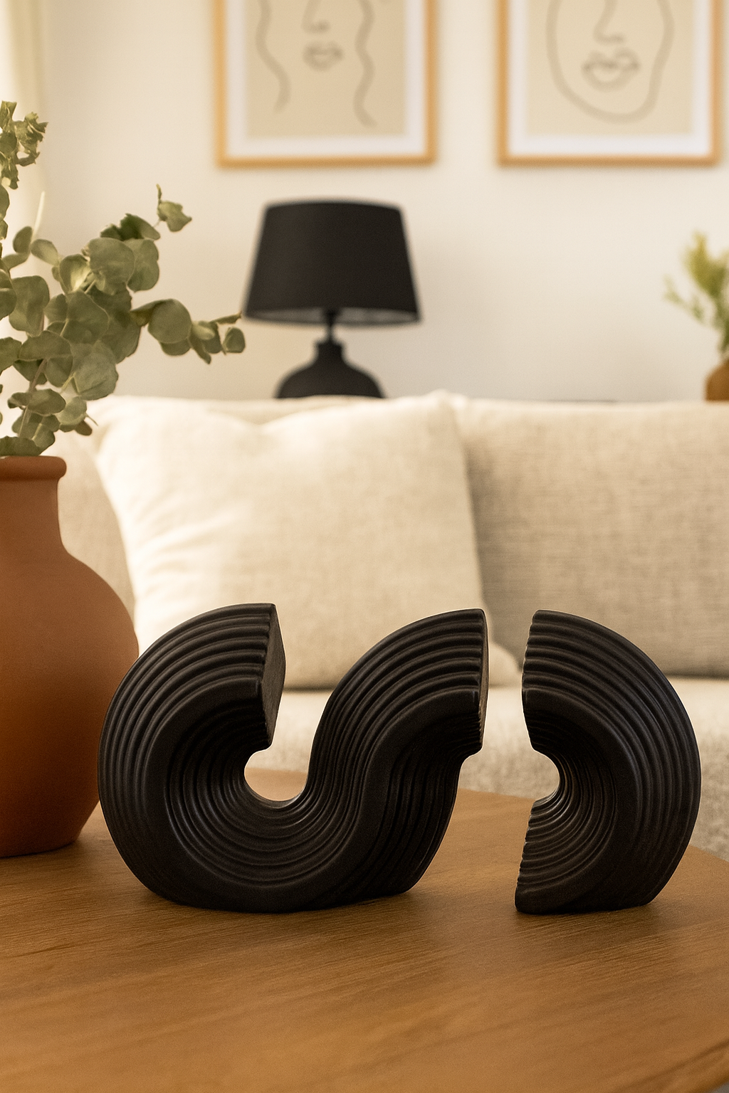 Seramik Kitaplık Biblo Siyah 26x14 cm Minimal Modern Dekoratif Obje