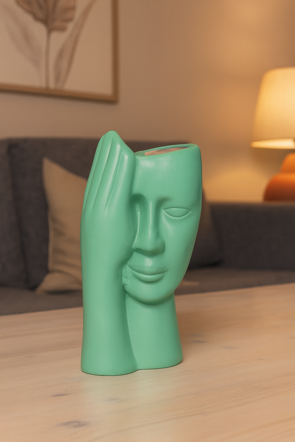 Seramik Eli Yüzünde Dekoratif Vazo – Modern Sanatsal Yüz Figürlü Biblo (25x14 cm)